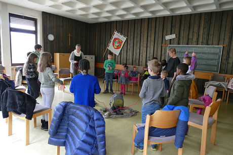 Kindergottesdienst im Pater Bonifatius Dux Haus